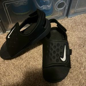 Toddler Nike sandals